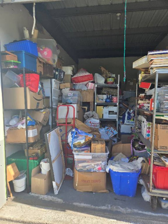 12 x 20 storage unit in Alameda, CA