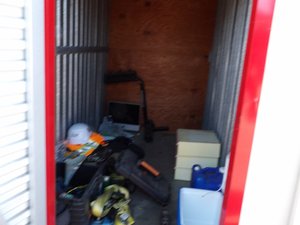 5 x 10 unit in Roseville