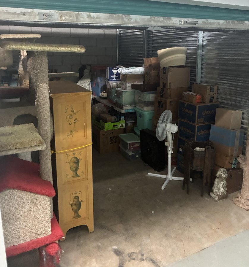 10 x 15 storage unit in Coral Springs, FL