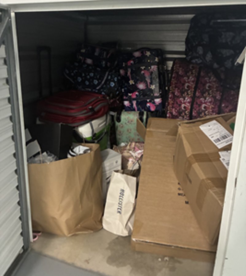 5 x 5 storage unit in Coral Springs, FL