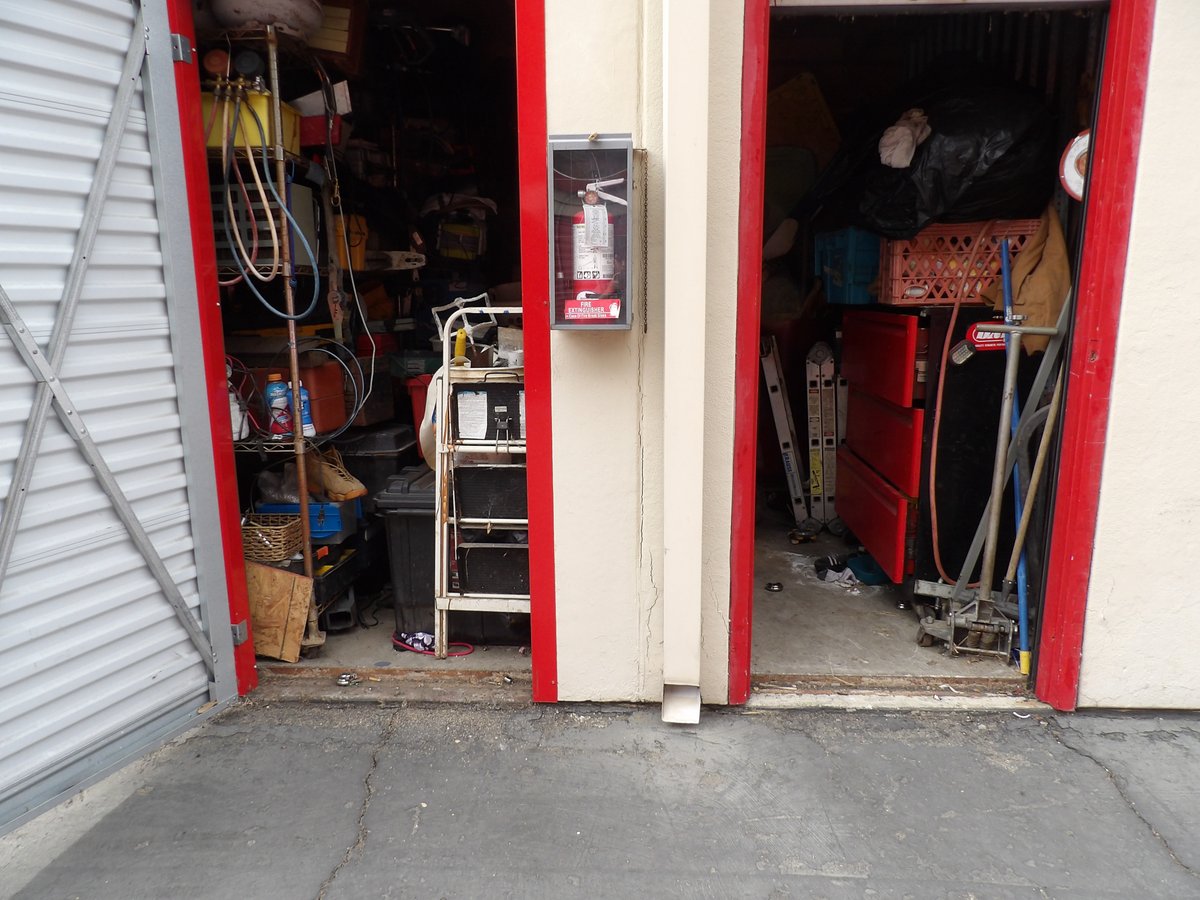 10 x 10 storage unit in Roseville, CA