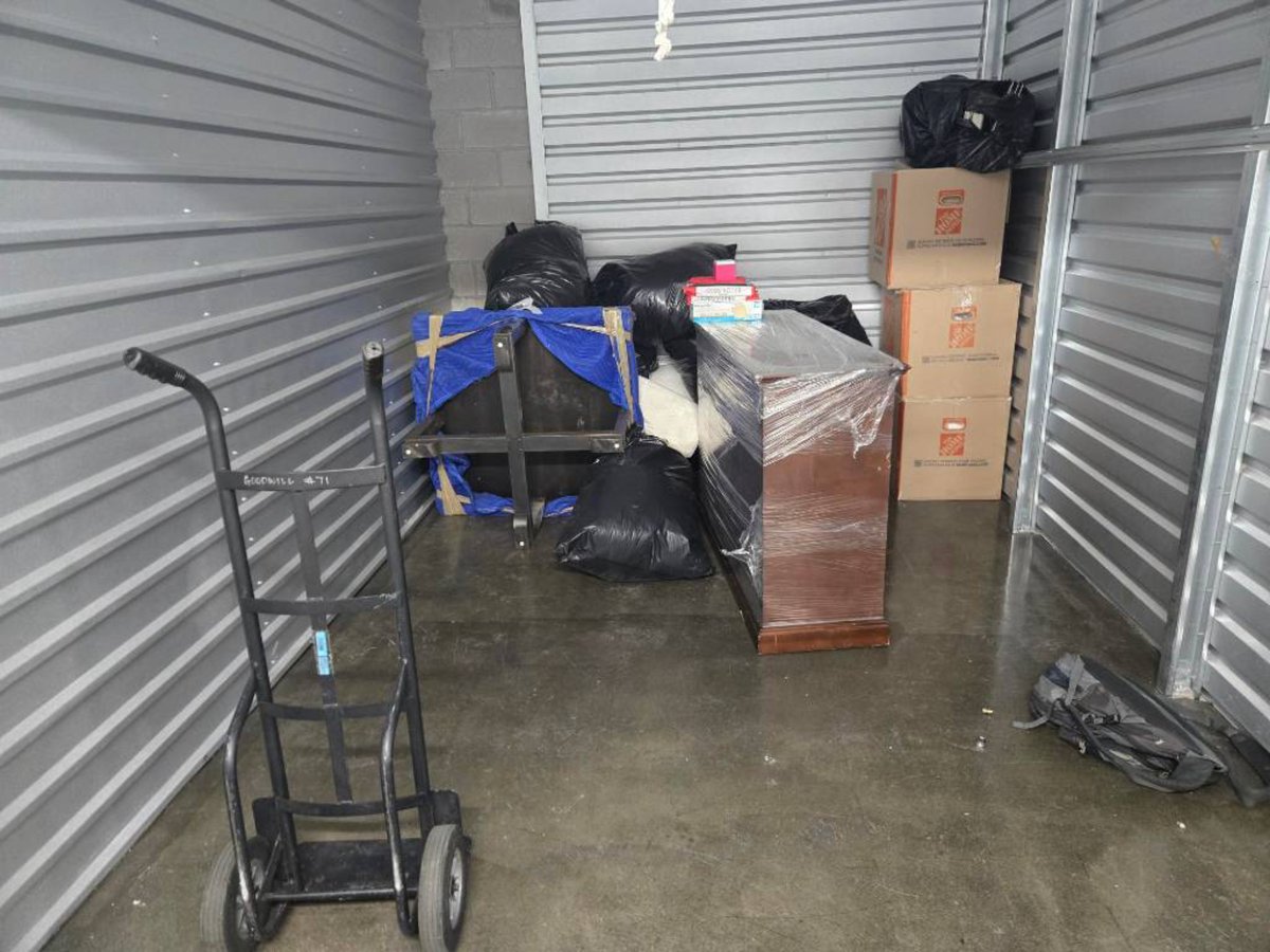 10 x 15 storage unit in Las Vegas, NV