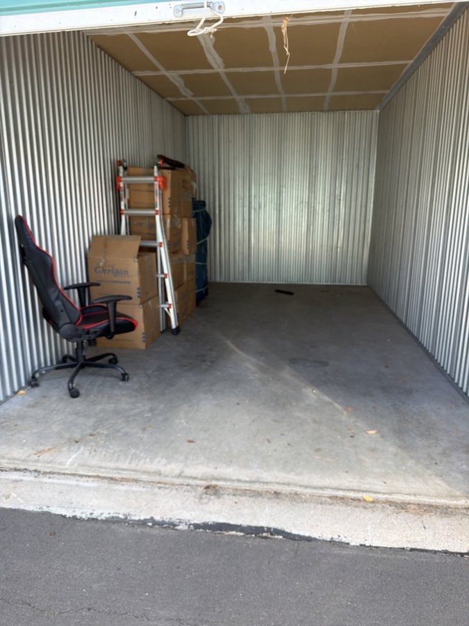 10 x 20 storage unit in Lone Tree, CO