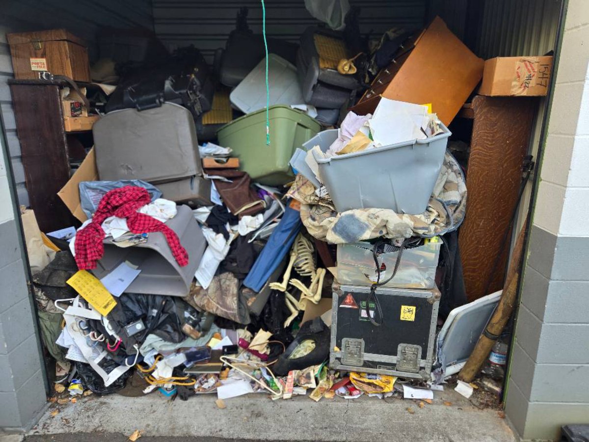 10 x 10 storage unit in Rohnert Park, CA
