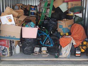 10 x 10 storage unit in Hendersonville, NC
