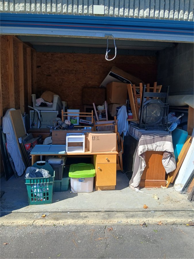 11 x 12 storage unit in Linden, NC