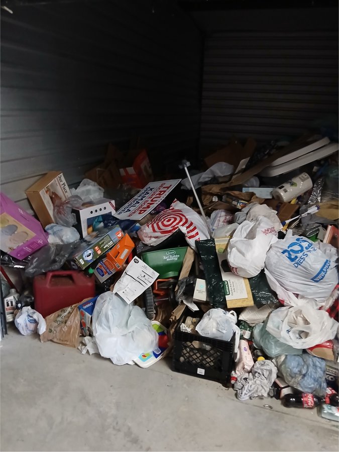 10 x 20 storage unit in Linden, NC