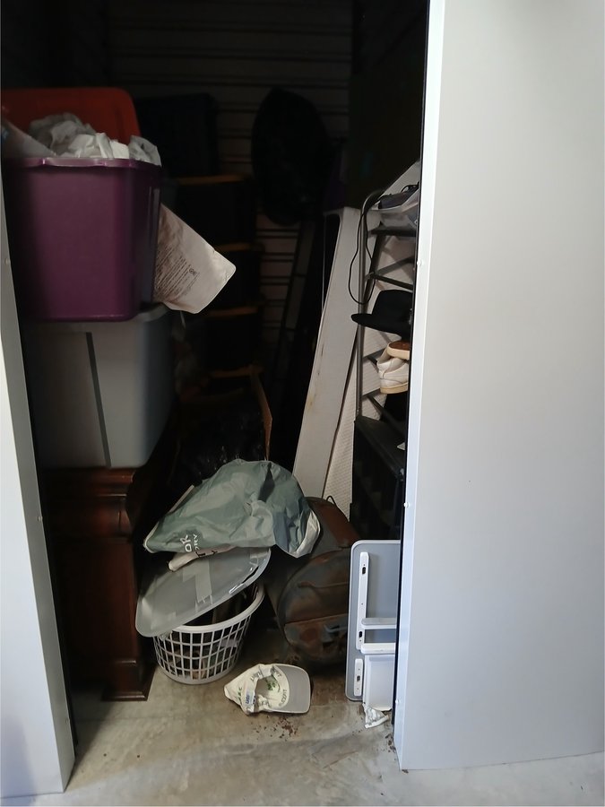 5 x 10 storage unit in Linden, NC