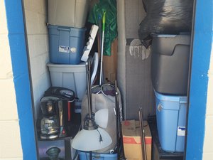 5 x 10 storage unit in Havelock, NC