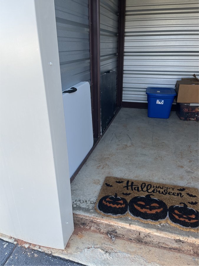 5 x 10 storage unit in Danielsville, GA