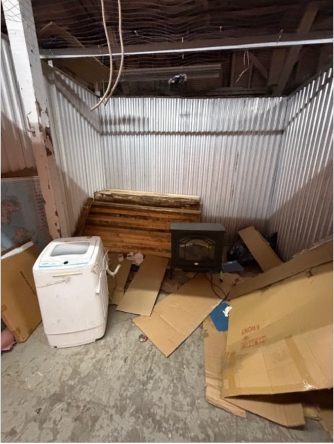 9 x 10 storage unit in Lawrence, MA
