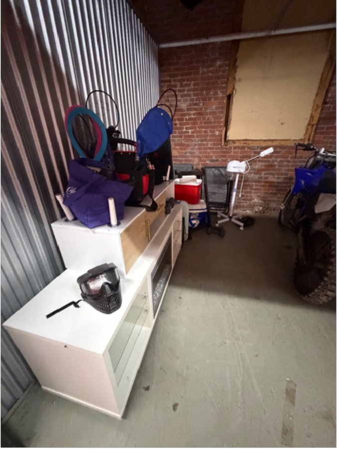 11 x 10 storage unit in Lawrence, MA